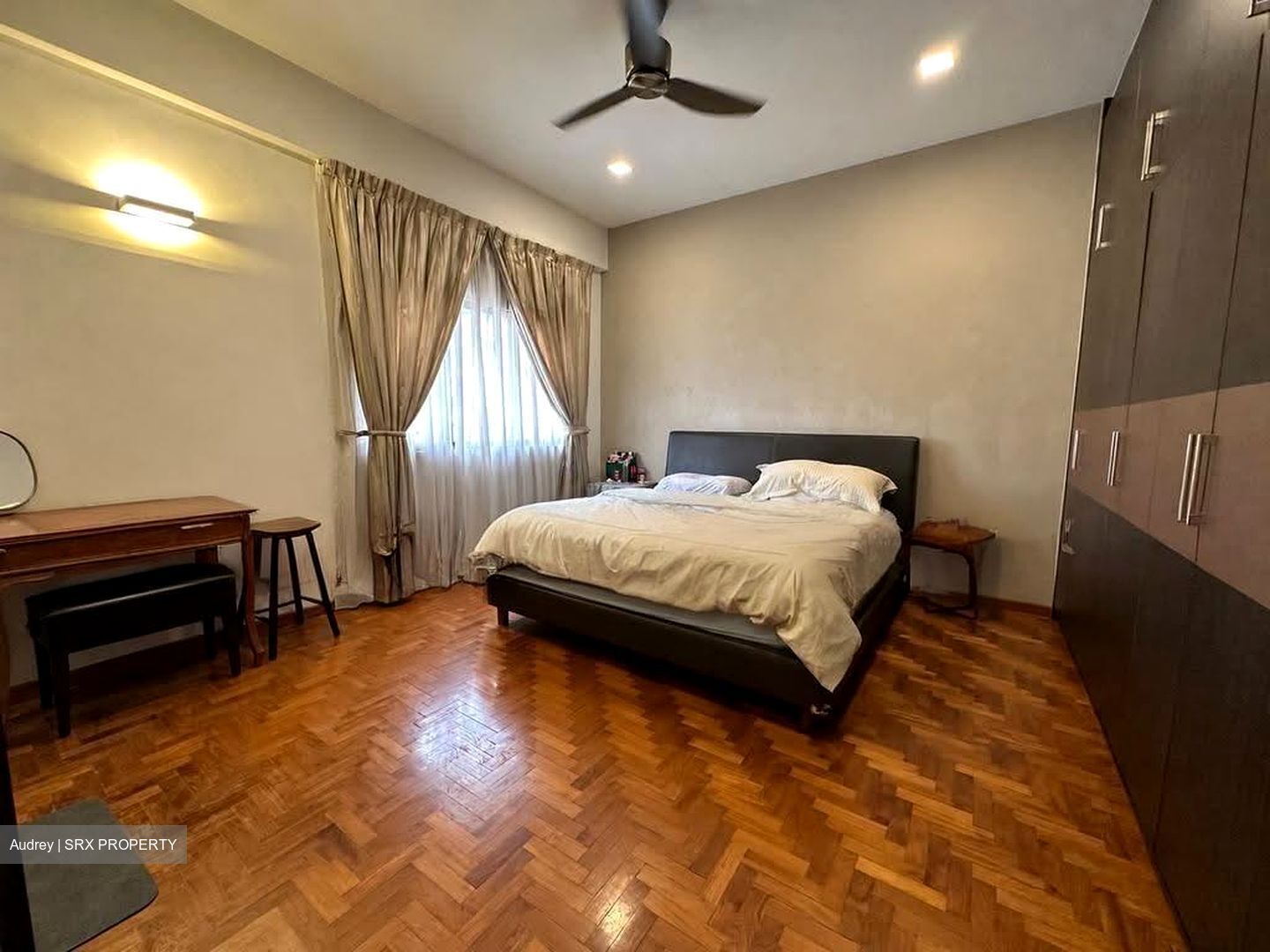Dbella Terrace (D19), Terrace #631829401